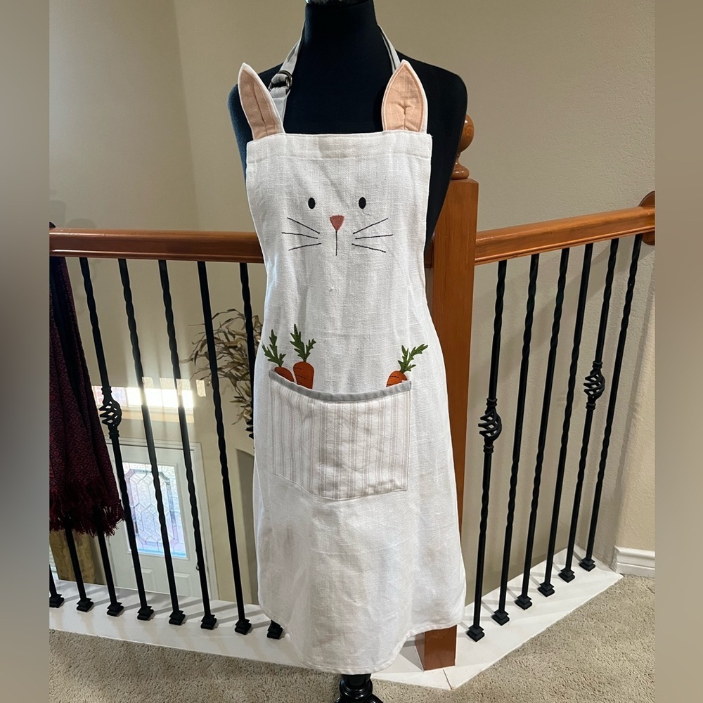 Cute Bunny Apron with Carrot Pockets by CUPCAKES AND CASHMERE: WOMEN 26”X 35” - Picture 4 of 11
